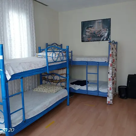Hostel Hzd